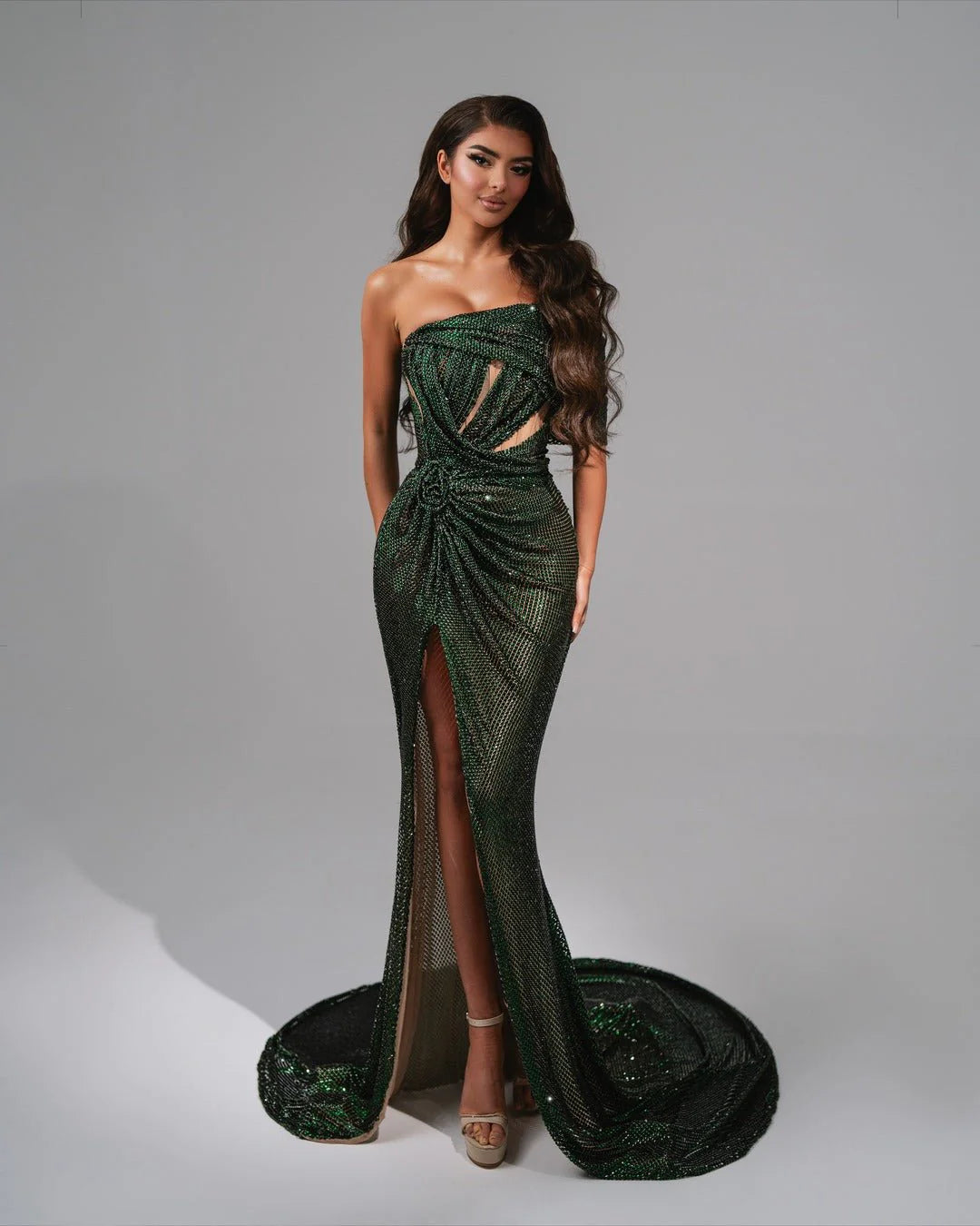 Închiriere Rochie Haute Couture BLINI - JULIET GREEN DRESS WITH ONE SHOULDER AND A FLORAL DESIGN