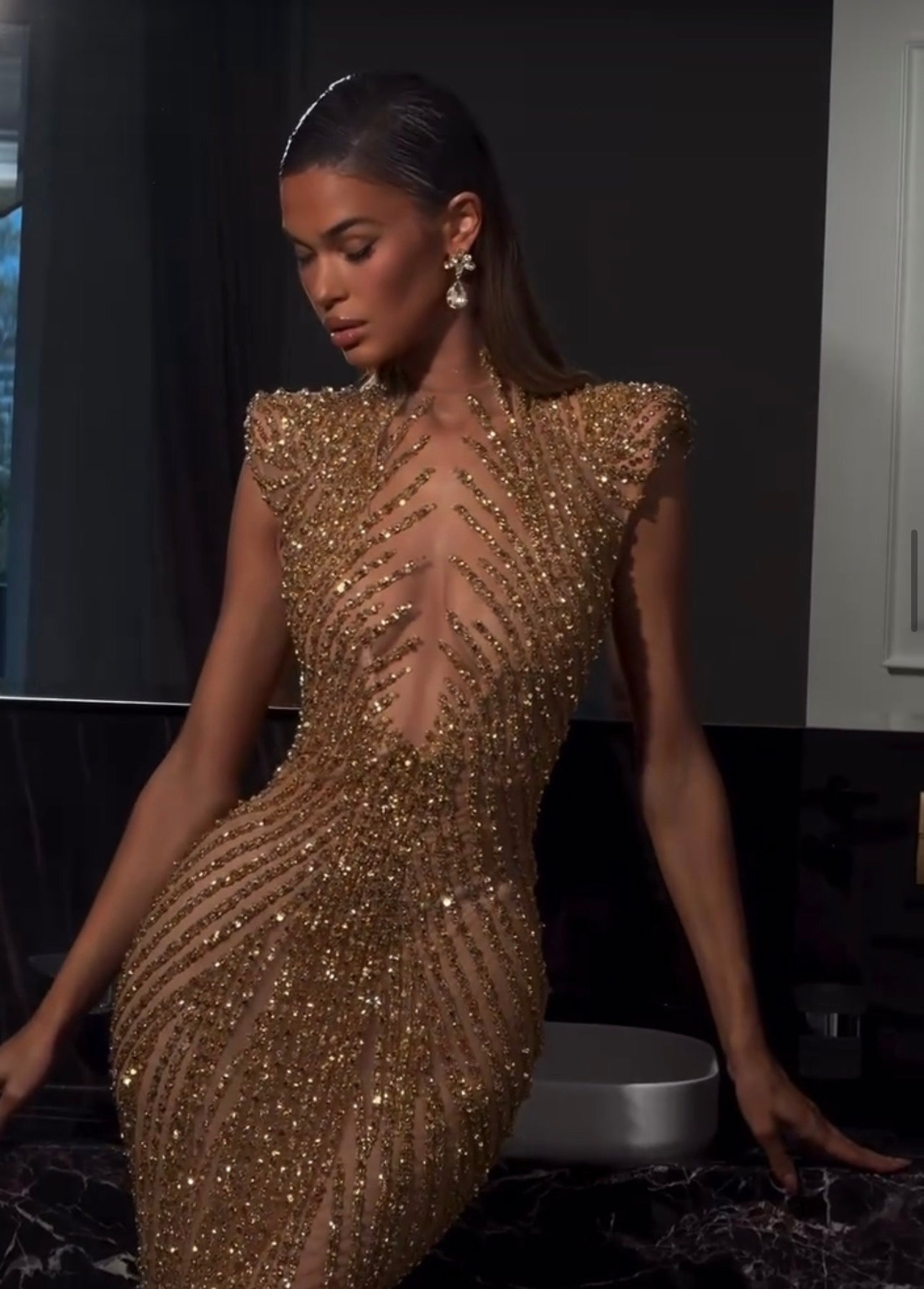 Închiriere Rochie Haute Couture Kosovo Designer -  Fjolla Haxhismajli Golden Mirage