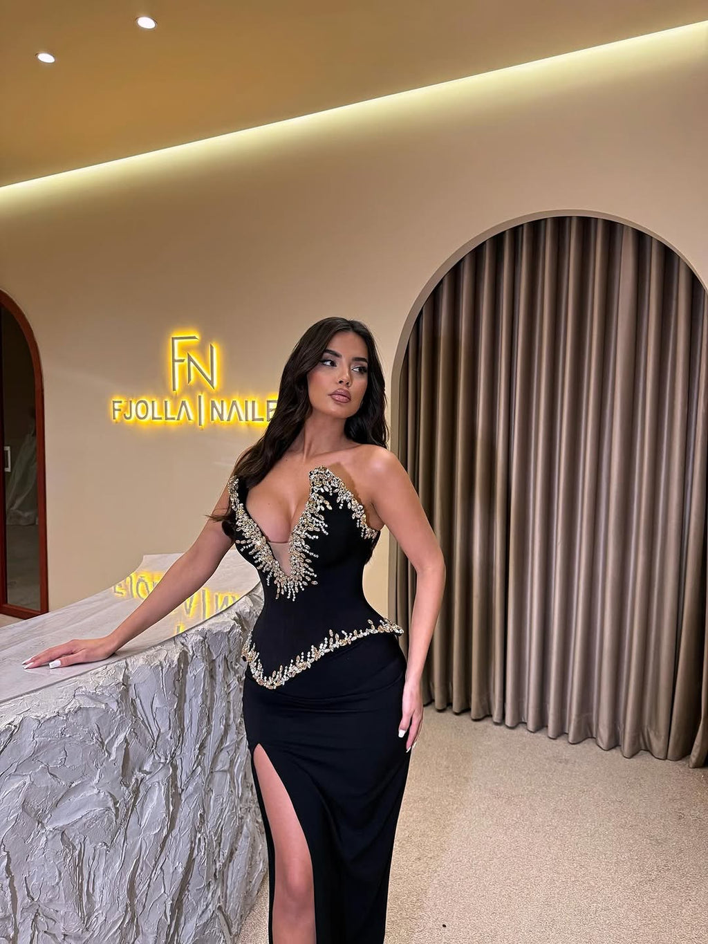 Închiriere Rochie Haute Couture - Midnight muse 001