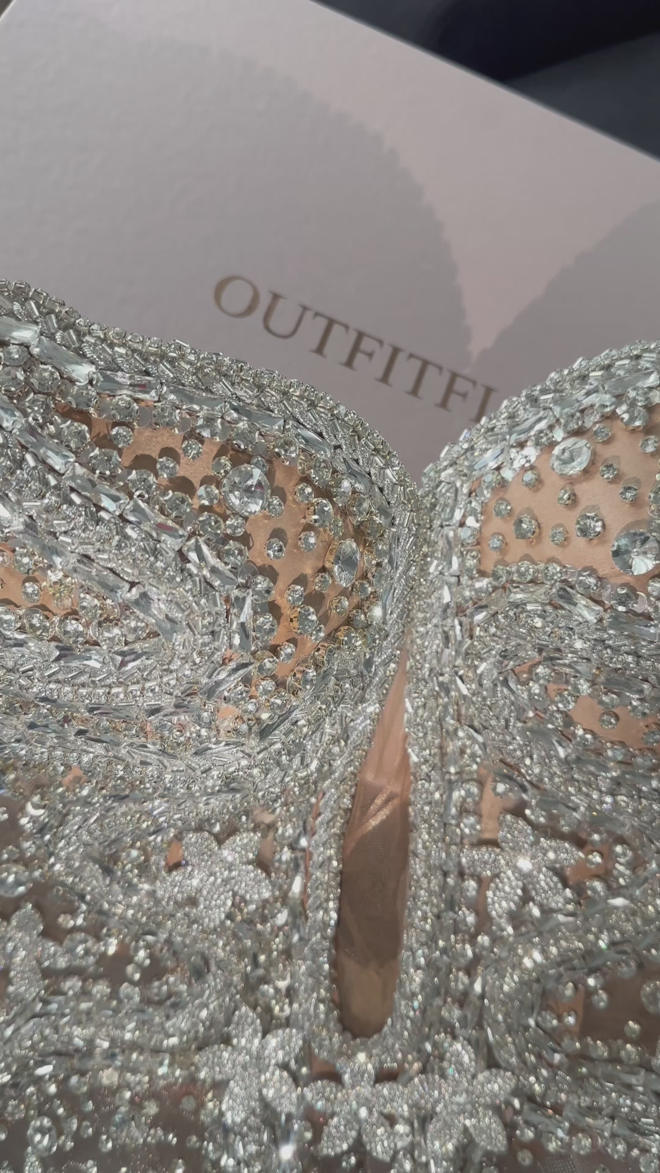 Închiriere Rochie Haute Couture - STELLA - SS24